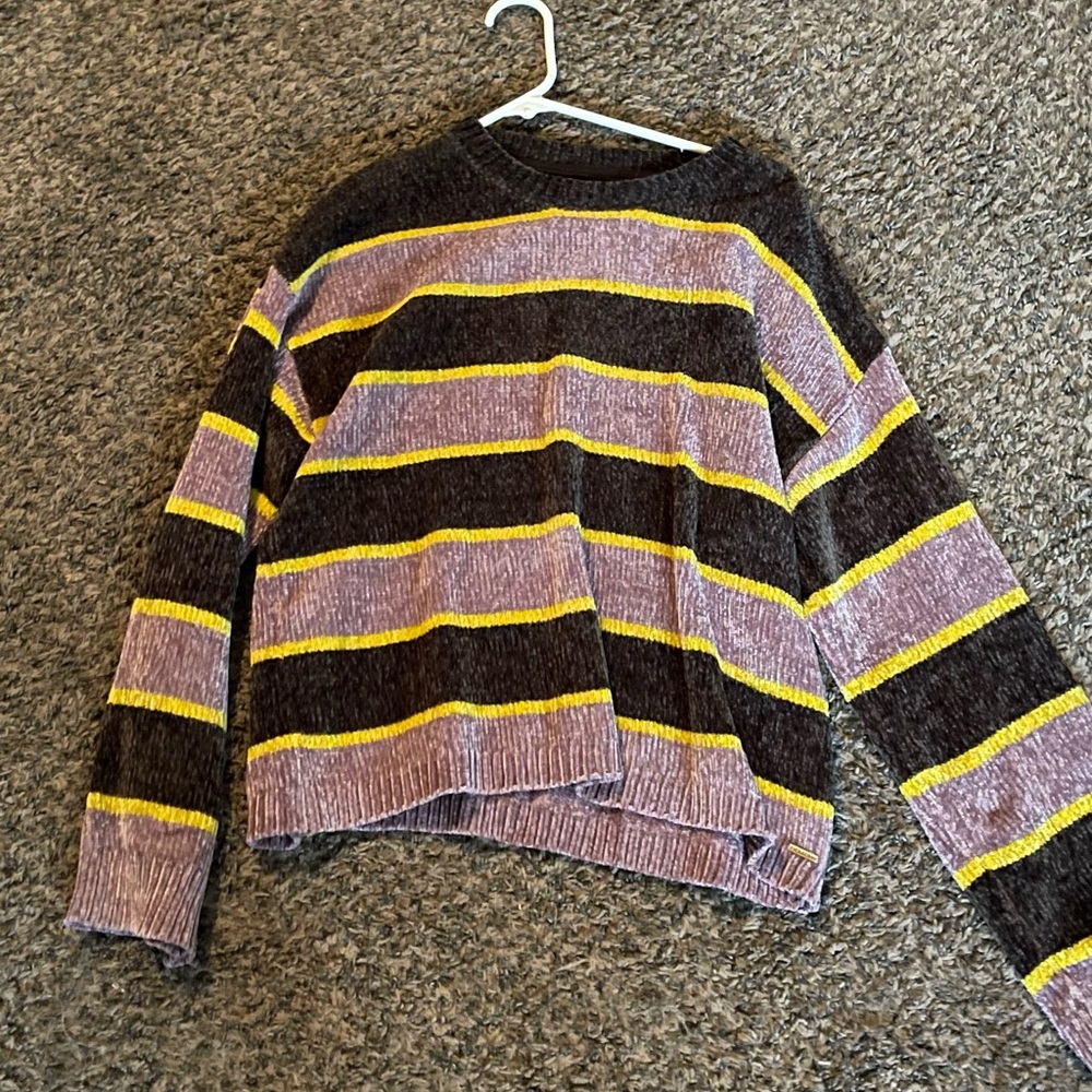 Long sleeve sweater